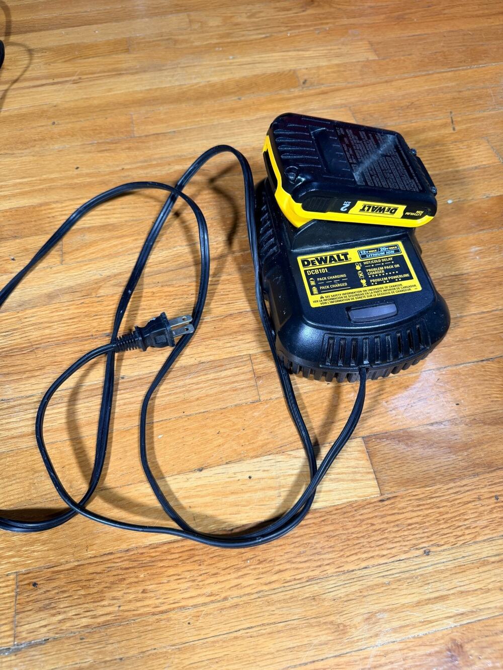 DEWALT DCB203 20V MAX 2.0Ah Lithium-Ion Battery + DCB101 Charger Genuine OEM
